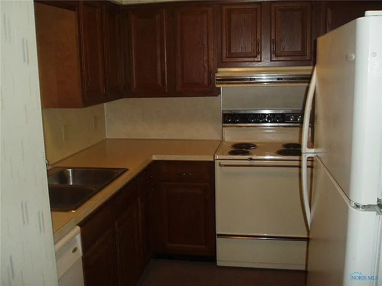 2256 Rockspring Rd #5 — Photo 5