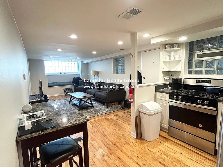 1419 W Grand Ave #G — Photo 4