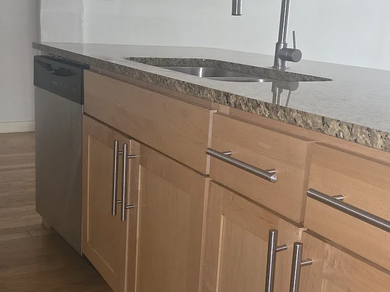 1339 S Flores St #107 — Photo 9