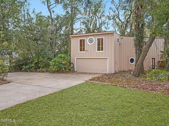 2nd image of 3140 FOREST Circle