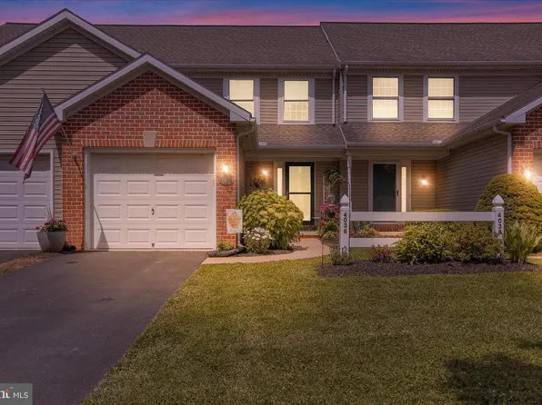 4036 Parkside Ct, Mount Joy, PA 17552