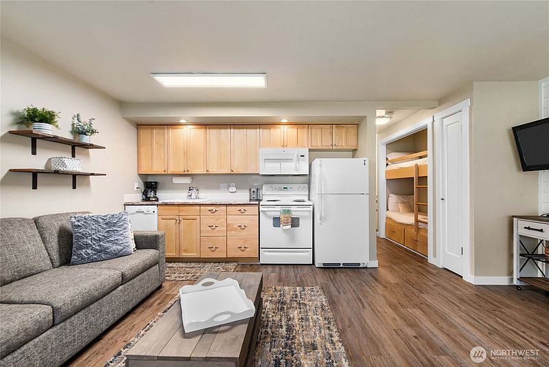 5th image of 8903 Crescent Bar Road NW #153
