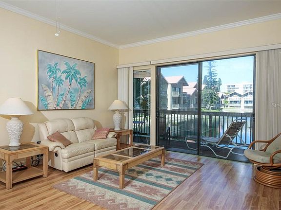 4th image of 1149 Lake House Cir #C-117