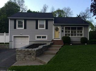 2 Buckwheat Hill Rd, Watertown, CT 06795