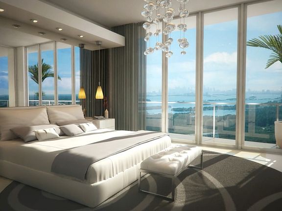 5th image of 290 Sunny Isles Blvd