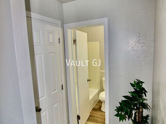 4th image of 1600 North Ave #224