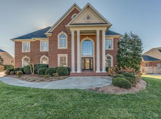 1811 Greywell Rd, Knoxville, TN 37922