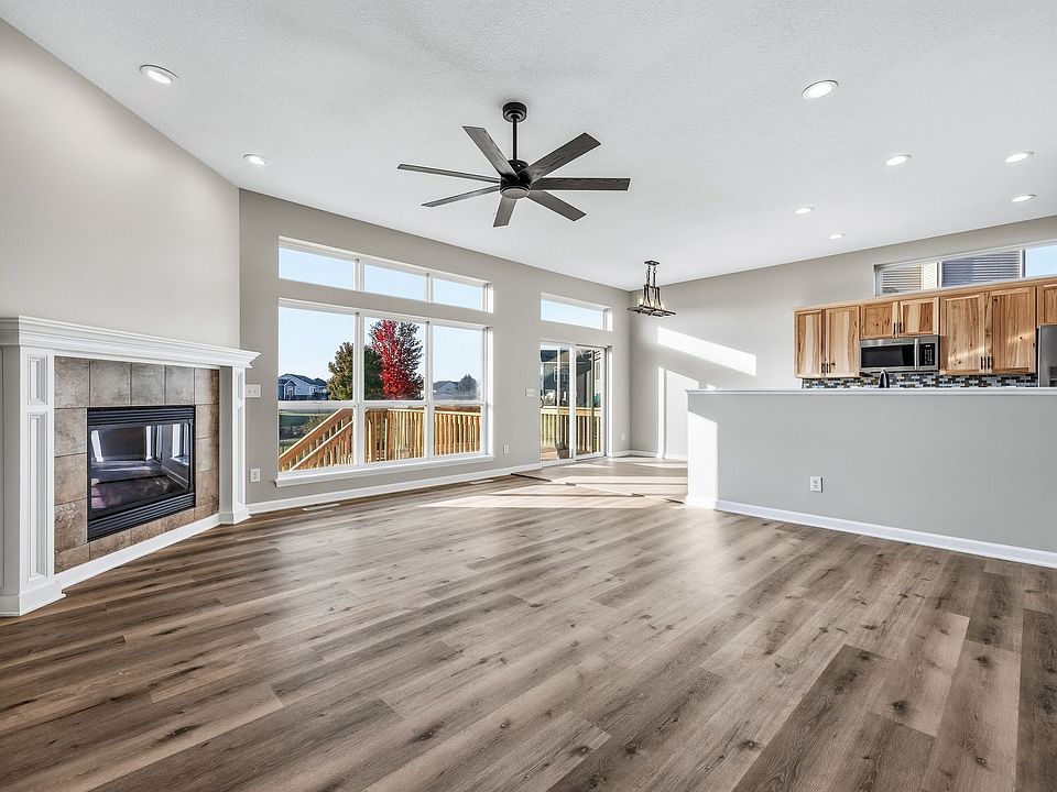 1st image of 2305 Radcliffe Dr SW