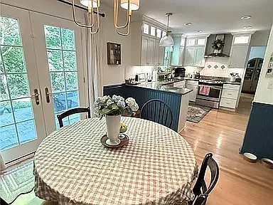 305 Buford Rd — Photo 2