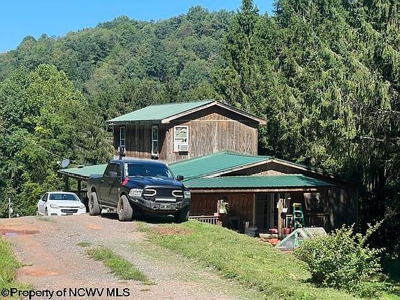 2nd image of 167 Penny Ln