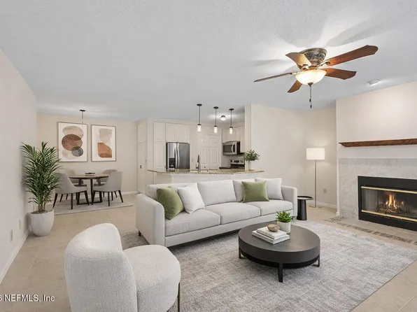 13715 RICHMOND PARK Drive N #304, Jacksonville, FL 32224