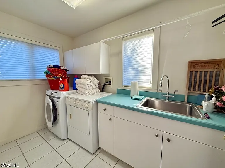 73 Forest Lake Dr — Photo 17