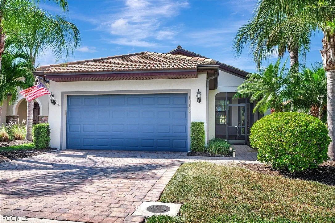 3 bed, 2.0 bath, 1433 sqft, $4,500 — Photo 1