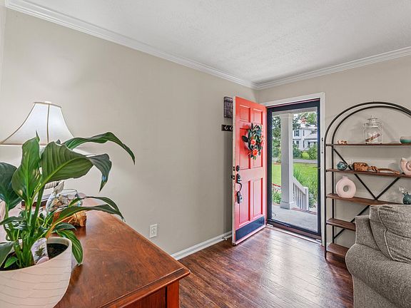 5th image of 208 Bethea St