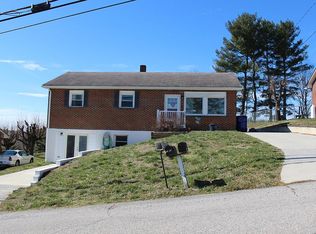 1255 Elm St, Christiansburg, VA 24073