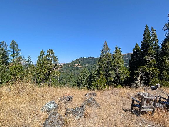 4th image of 900 Old Cabin Dr