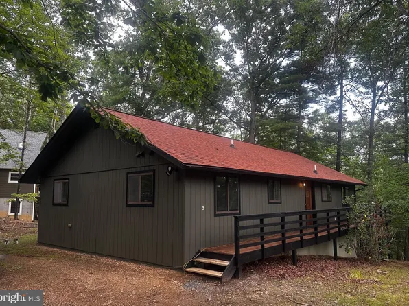 213 Morrie Dr, Basye, VA 22810
