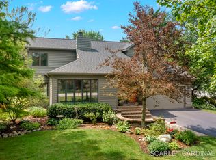 28W701 Townline Rd, Warrenville, IL 60555