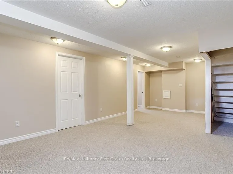 957 Fairbanks Rd — Photo 26