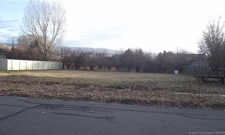 2nd image of 918 N Swiss Farm Cir