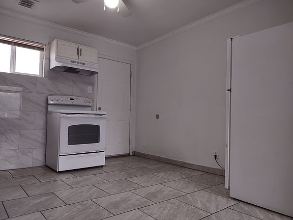 2nd image of 436 Rhode Island St NE #3