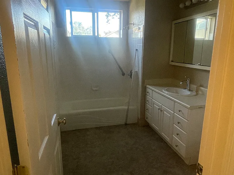 1412 Slater St — Photo 15