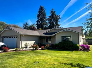 31058 4th St, Lebanon, OR 97355