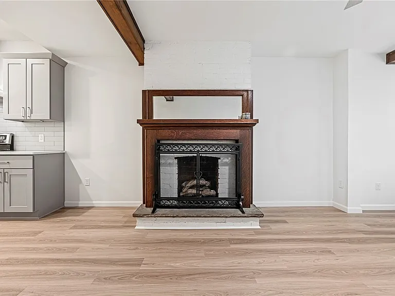 419 Hastings St #1 — Photo 9