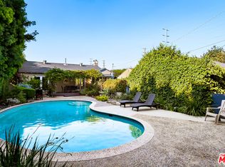 10326 Weddington St, North Hollywood, CA 91601