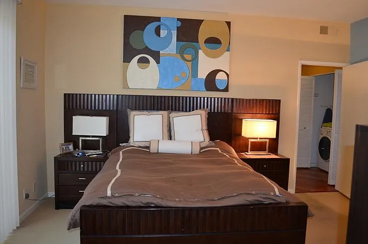 2045 Beloit Ave #106 — Photo 13