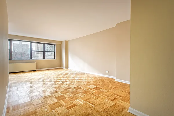 Rented by UES Management | media 4