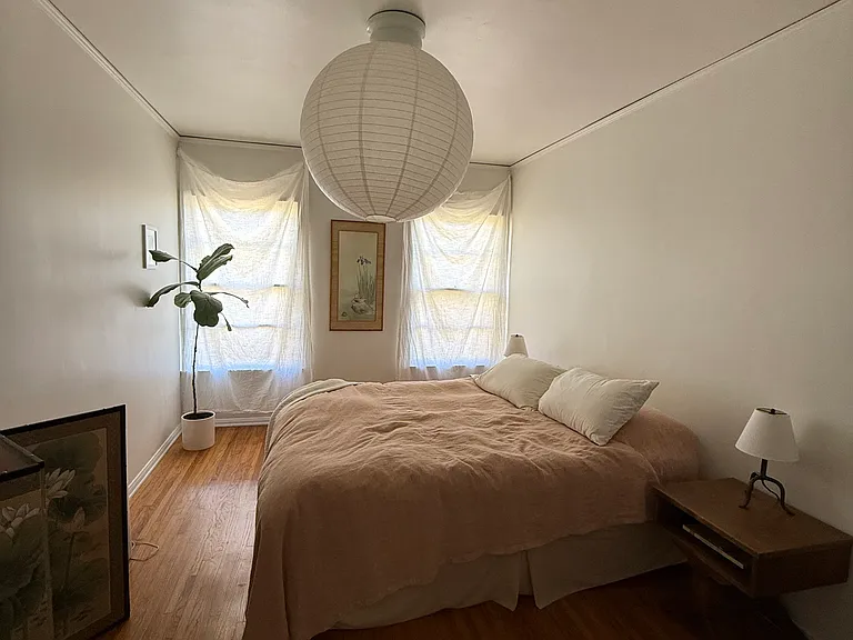 2047 S Holt Ave #1/2 — Photo 13