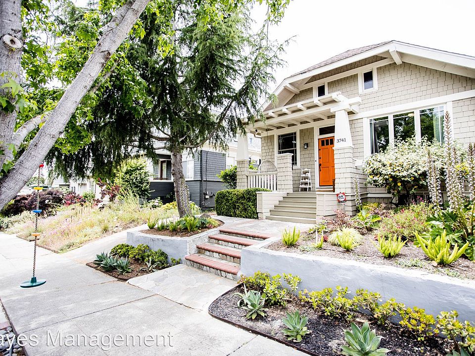 1st image of 3741 Ardley Ave #3739