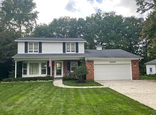 5955 Hummingbird Ln, Clarkston, MI 48346