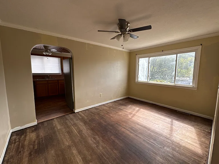 4301 Crossroads Rd — Photo 4