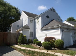 5 Millay Ct, Freehold, NJ