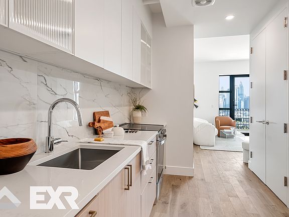 4th image of 69 Adams St #17J
