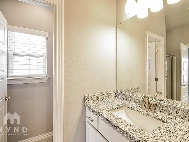 5903 SW Gentle Winds Ave — Photo 12