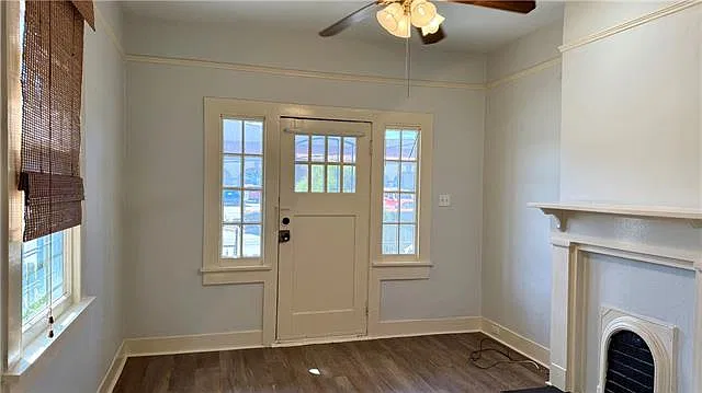 2 bed, 1.0 bath, 687 sqft, $1,300 — Photo 3