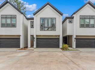 1211 Highland Square Ln, Houston, TX 77091