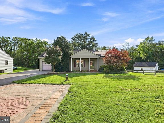 2nd image of 16387 Spielman Rd