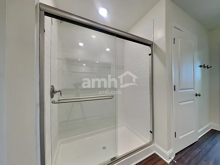 11217 Callahorn Dr — Photo 12