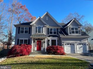 3325 Glebe Dr, Edgewater, MD 21037