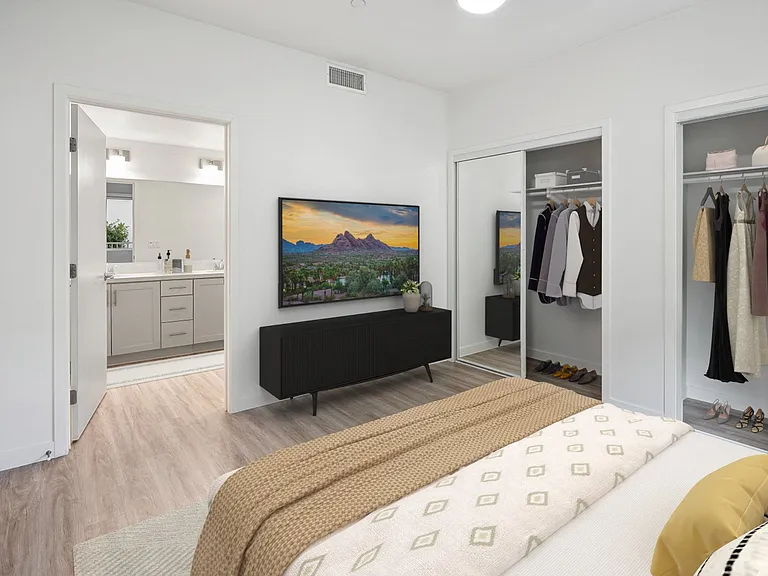 Haven at La Mesa — Photo 28