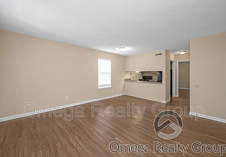 1932 2nd St NE #2 — Photo 4