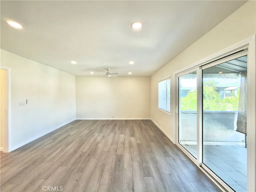 1 bed, 782 sqft, $2,395 — Photo 2