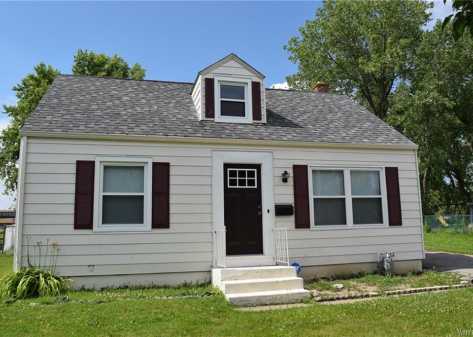 1st image of 80 Marilyn Dr