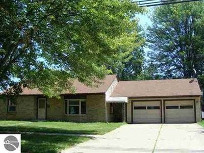 601 S Swegles St, Saint Johns, MI, 48879