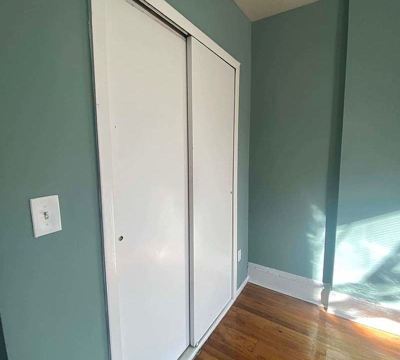 2nd image of 85 Christopher St APT 5A