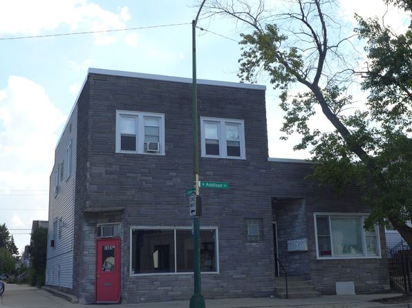 7401 W Addison St #7403